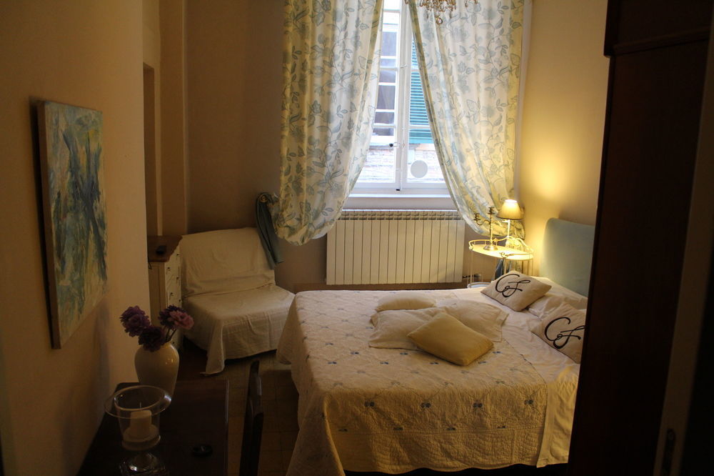 Hotel Residenza Centro Storico Lukka Zewnętrze zdjęcie