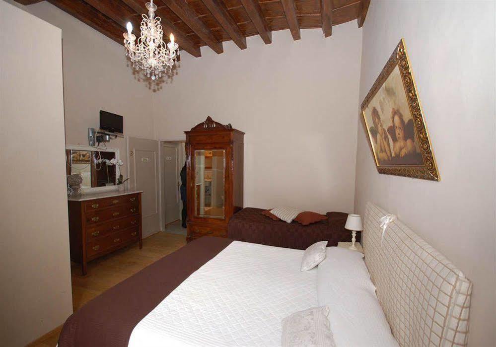 Hotel Residenza Centro Storico Lukka Zewnętrze zdjęcie